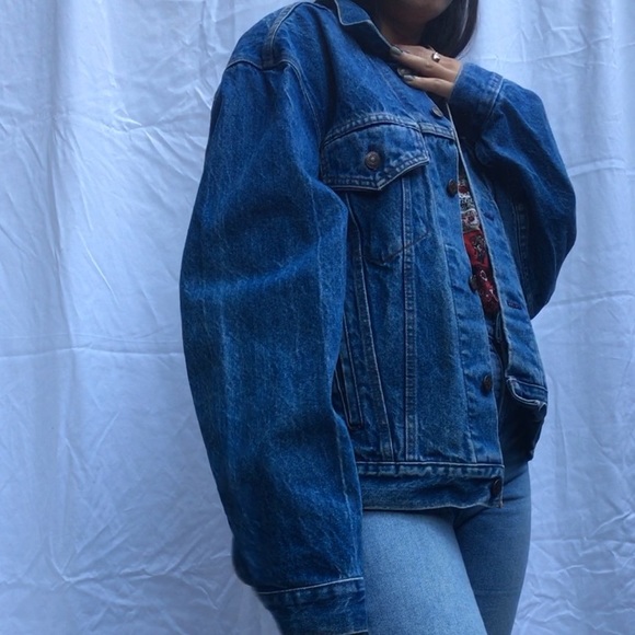 Vintage Levi’s denim jacket - Picture 5 of 6
